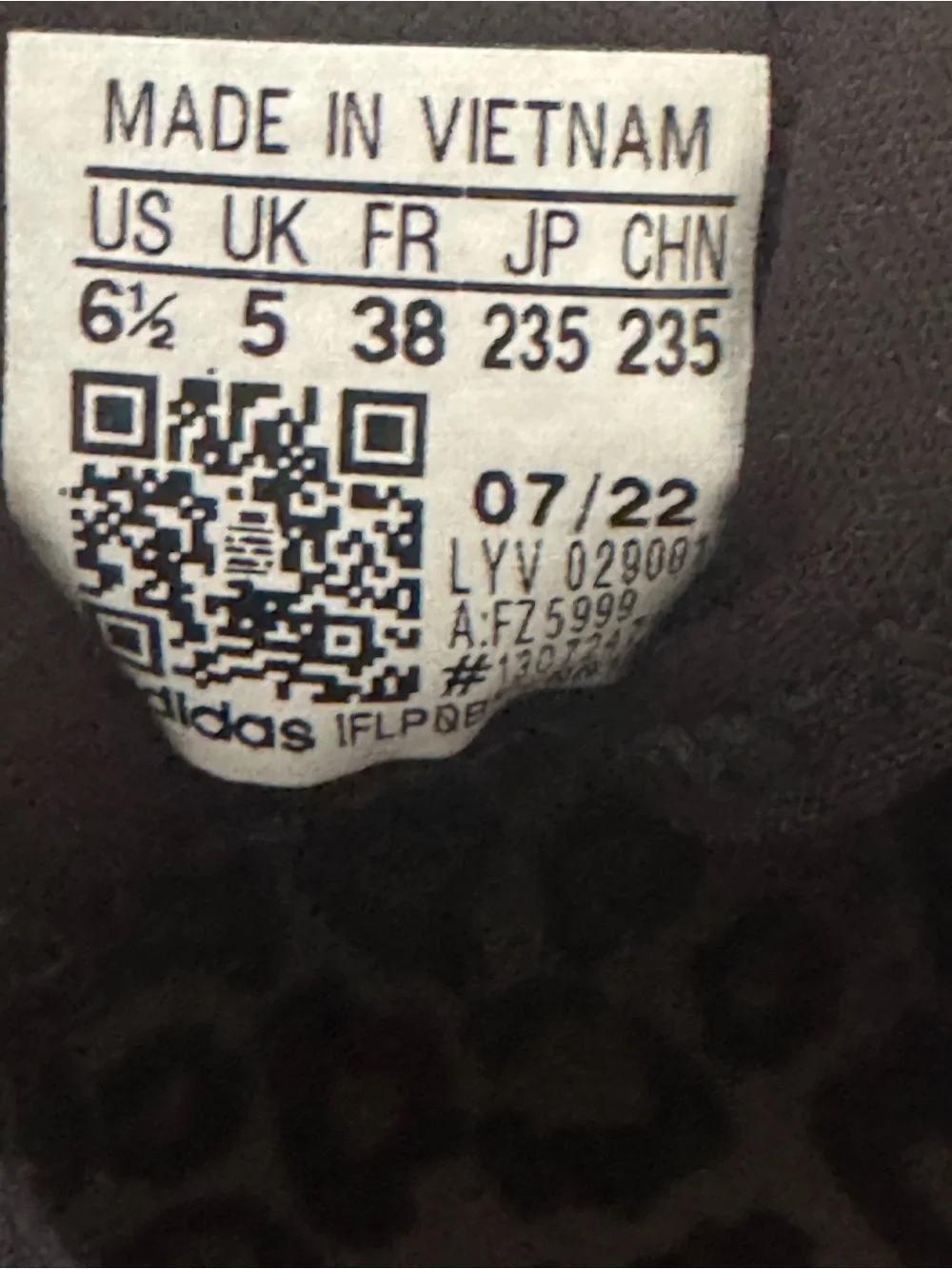 Adidas 6.5 Nizza Trek Black Magic Beige Trek Athletic Shoe Sneaker Y2K Festival